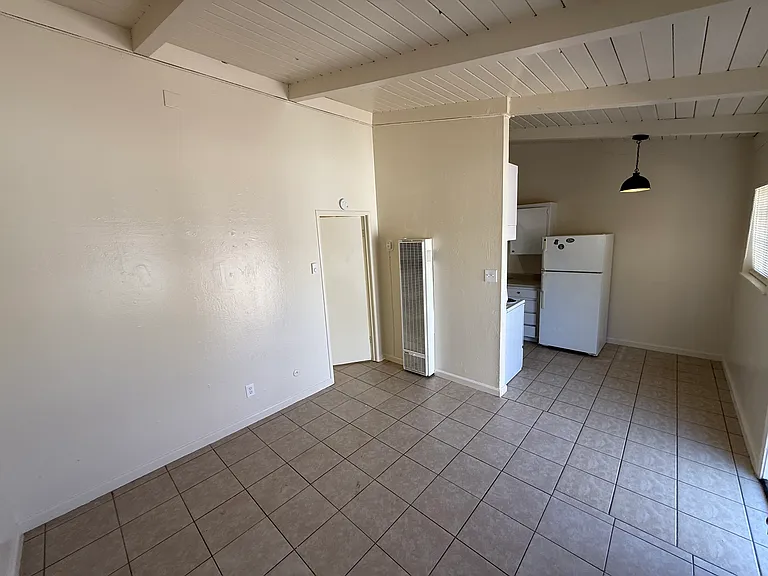 2386 C St — Photo 4
