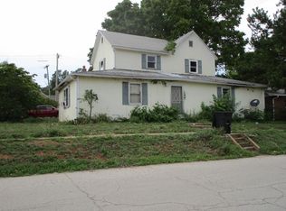 206 E 1st St, Mountain View, MO 65548