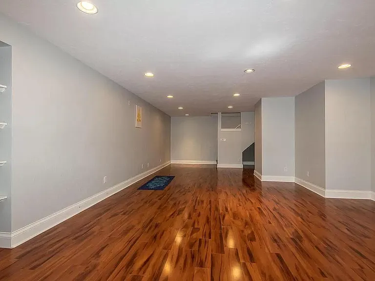 N48W16103 Lone Oak Ln — Photo 34
