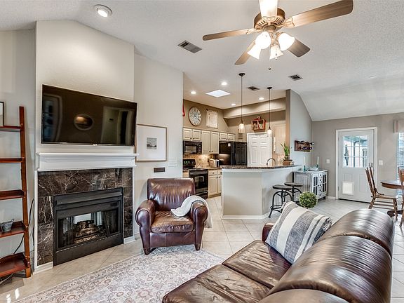 5th image of 10800 Huntington Rd