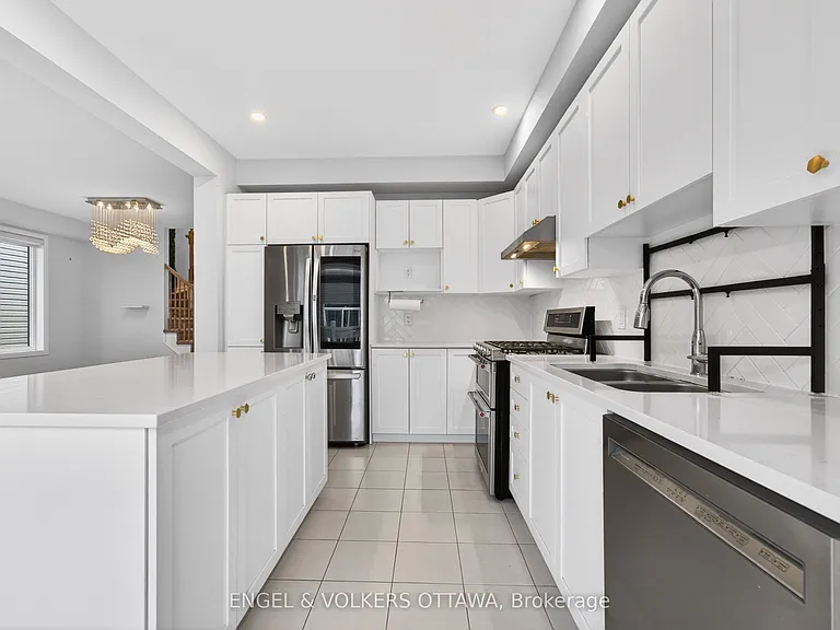 87 Coco Pl — Photo 16