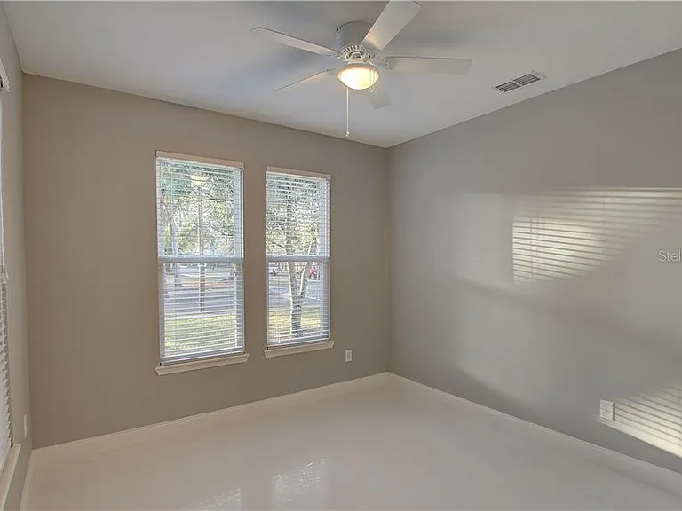 800 E Jefferson St — Photo 7