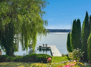 11523 Holmes Point Dr NE, Kirkland, WA 98034