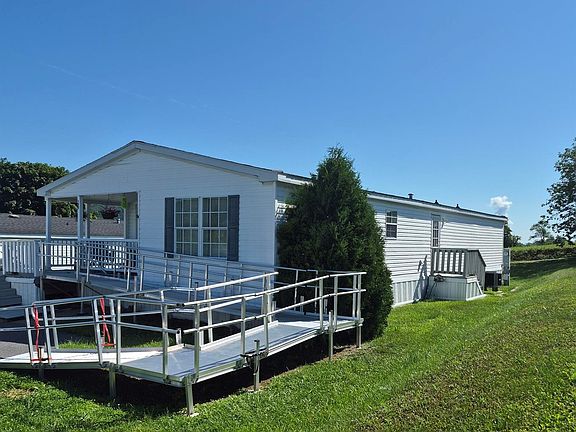 Exterior Image-1-Redman 129 Brookside Village