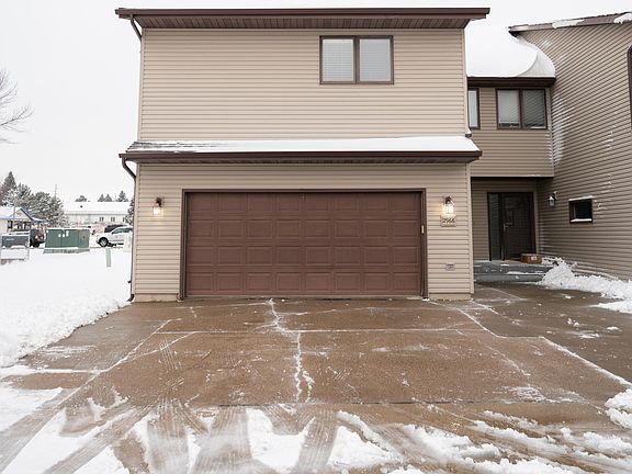 2nd image of 2966 Ontario Ln