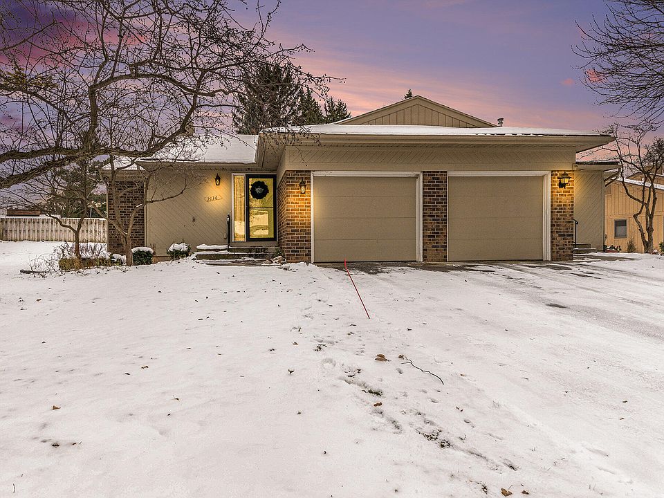 1st image of 2136 Cranbrook Dr NE