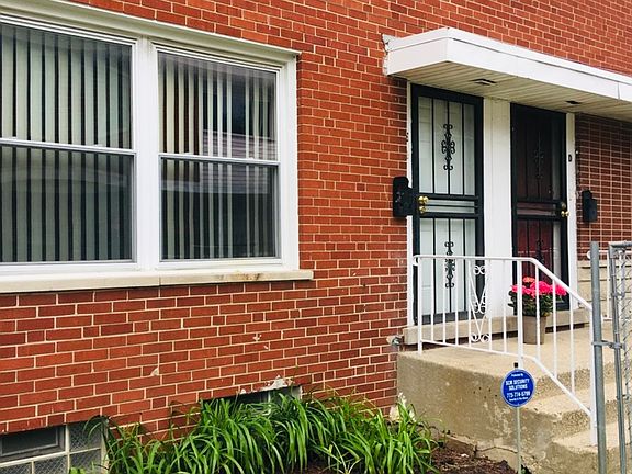 3rd image of 5025 W Gladys Ave