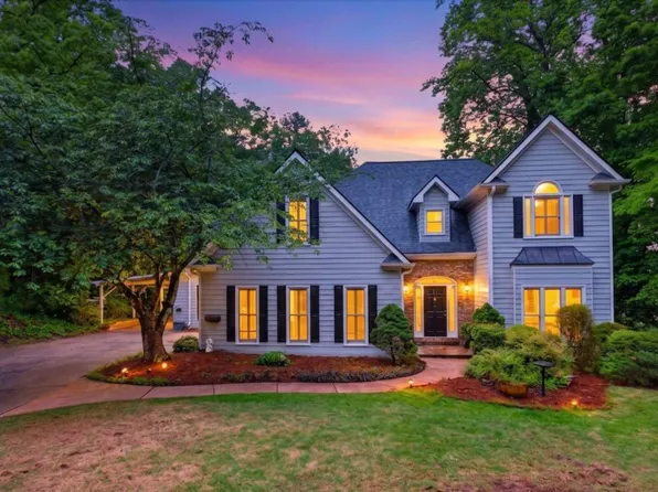 3520 Habersham Club Dr, Cumming, GA 30041