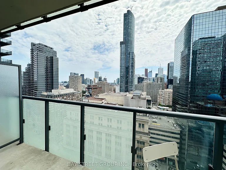 15 Grenville St #2103 — Photo 14