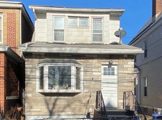 10215 88th Ave, Richmond Hill, NY