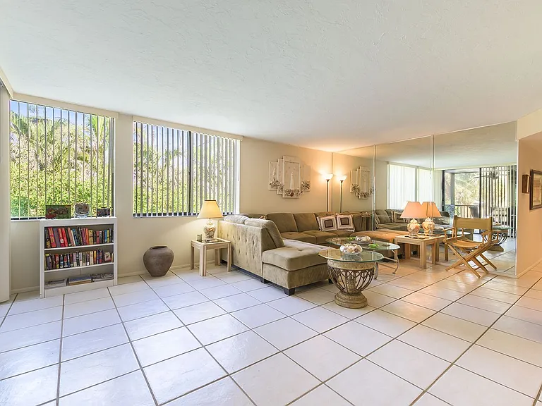 5135 Gulf Of Mexico Dr #103 — Photo 10
