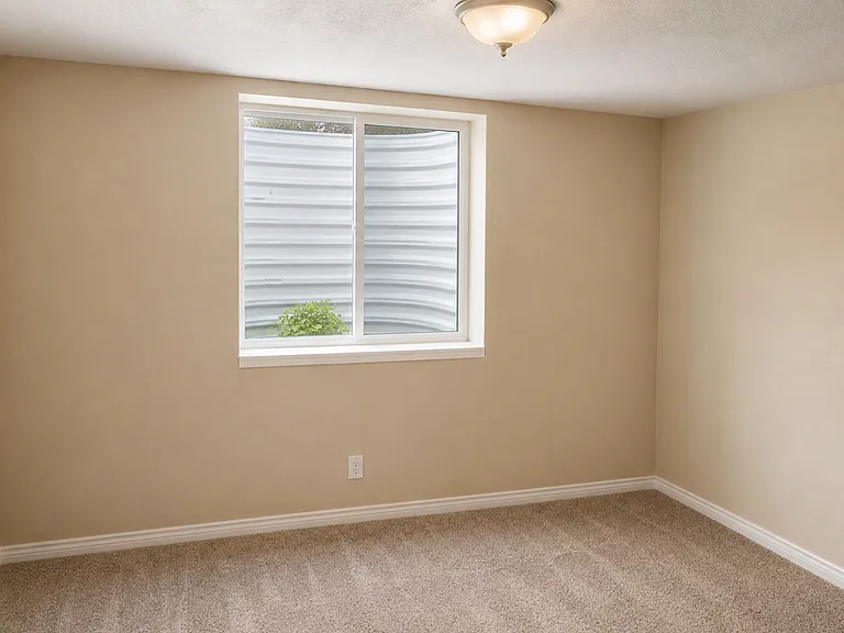 1357 Kenton St — Photo 10