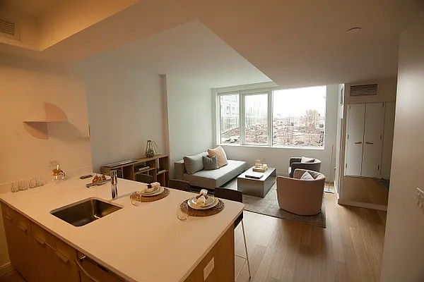 Rented by The Durst Organization | media 13