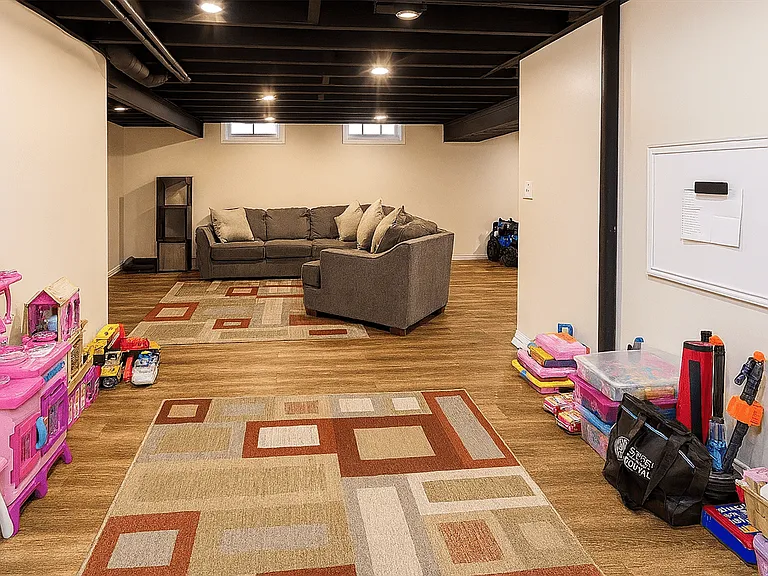 26311 Tennant St — Photo 21