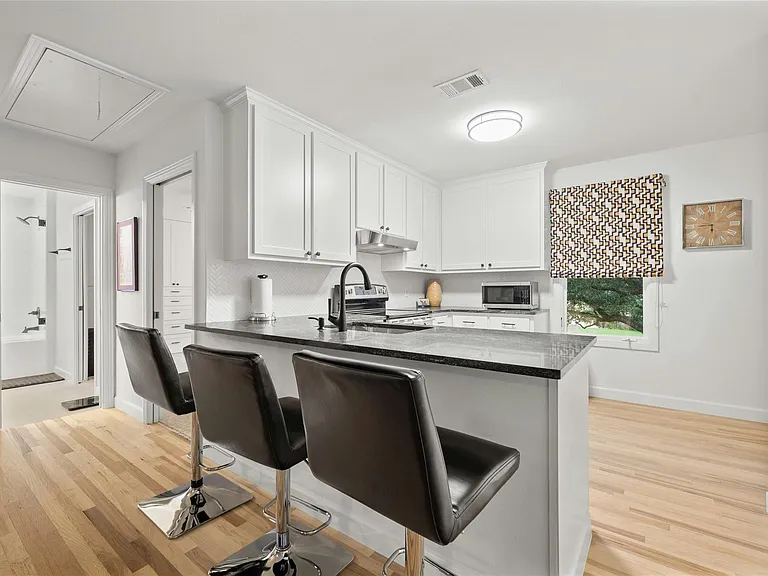 4710 Eck Ln — Photo 32