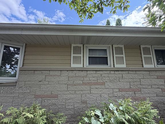 2nd image of 5713 W Calumet ROAD