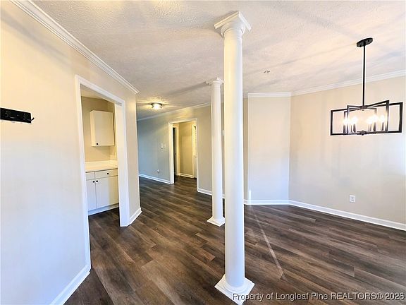 3rd image of 302 Bubble Creek Ct Unit 2