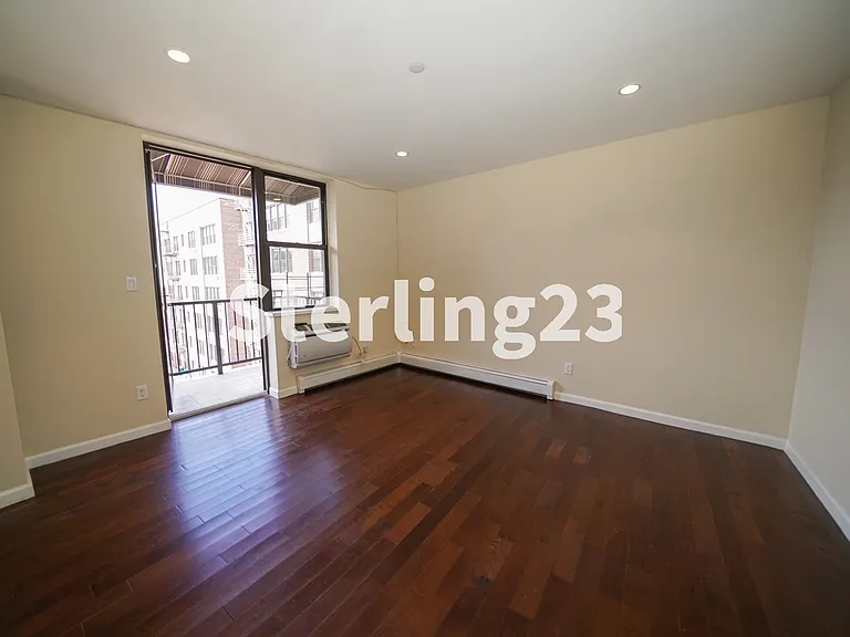 45 Hinckley Pl #5I — Photo 3