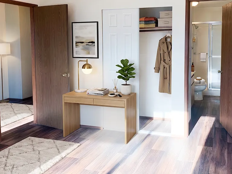 8732 Phinney Ave N #201 — Photo 16