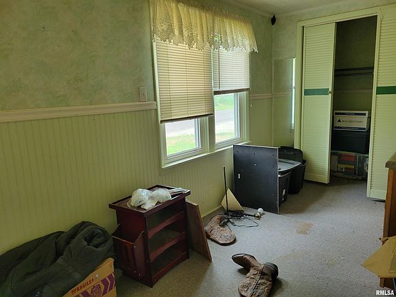 2nd image of 303 N 2nd St