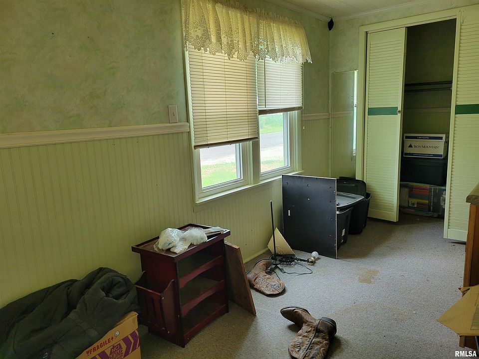 303 N 2nd St, La Harpe, IL 61450 Zillow