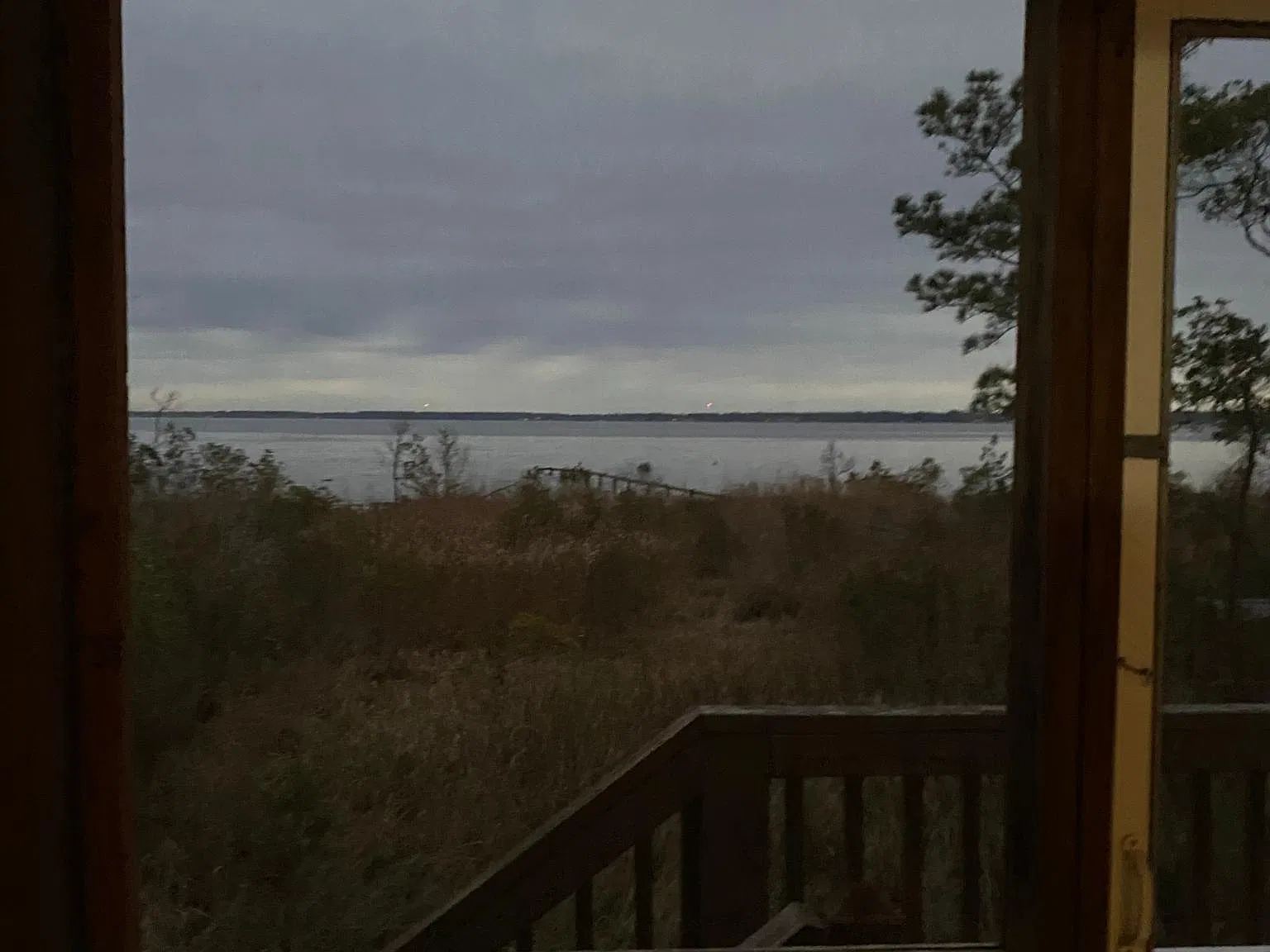3 bed, 2.5 bath, 2000 sqft, $2,400 — Photo 2