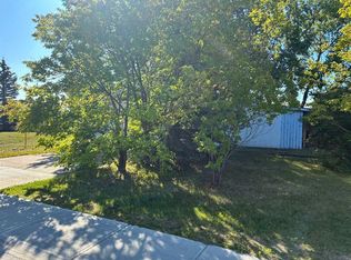 7715 Patterson Dr, Grande Prairie, AB T8V 3Z5