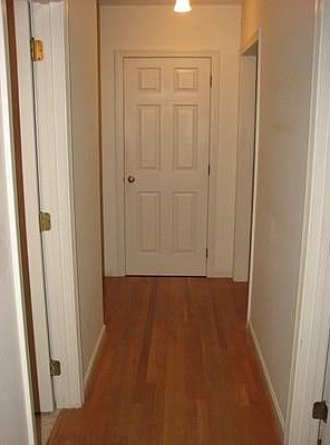 3rd image of 15 Sherwood Ln