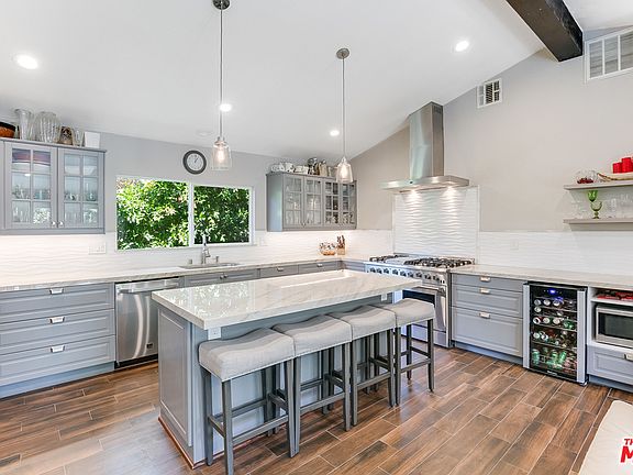 2nd image of 4965 Marshall Dr