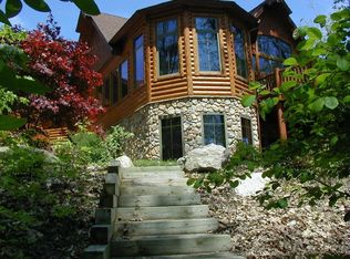 4670 Leighton Lakes Dr, Wayland, MI 49348