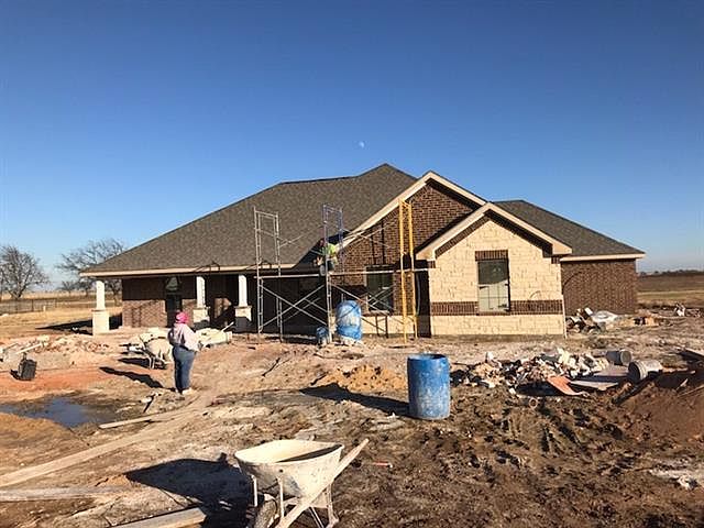 1st image of 8016 Loma Ln