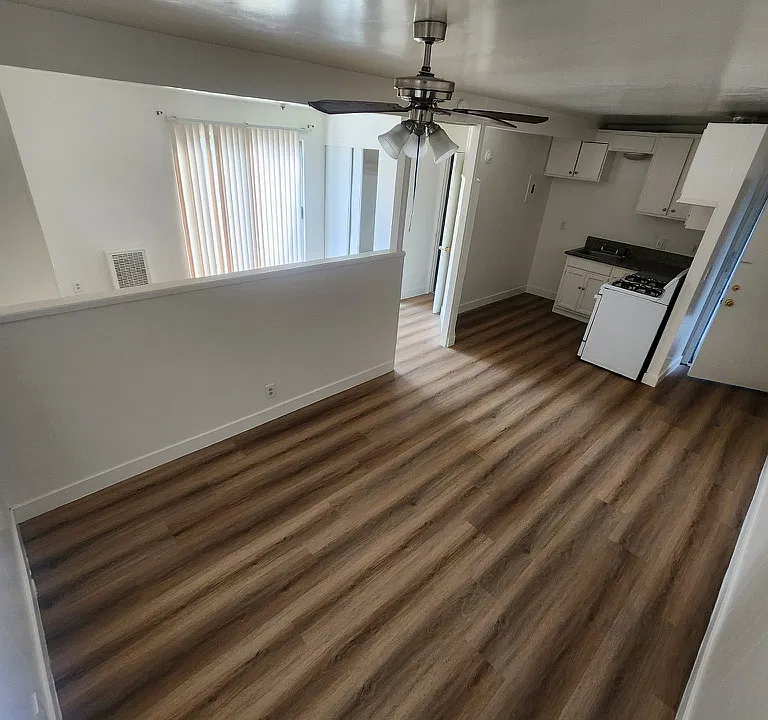 801-817 N Stimson Ave #805-1/4