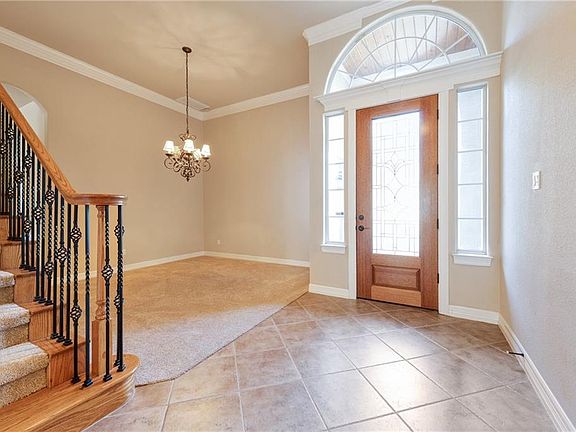 3rd image of 1009 Hidden Glen Dr
