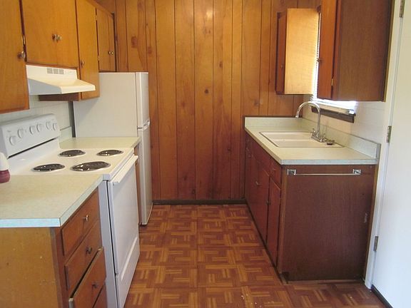 2nd image of 2407 13th Ave #16