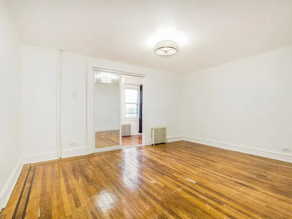 117 Sherman Avenue image 6 of 29