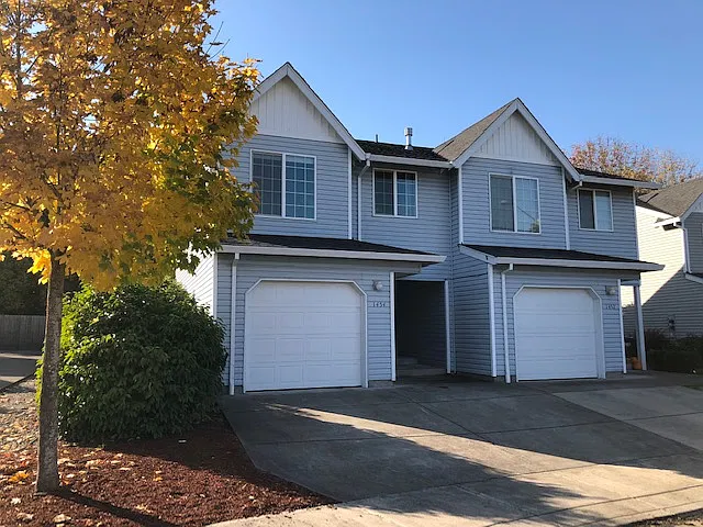 Falcon Loop, Independence — Photo 1