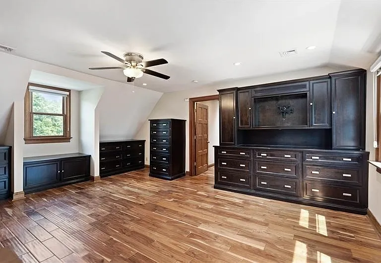 6050 Walton Rd — Photo 31