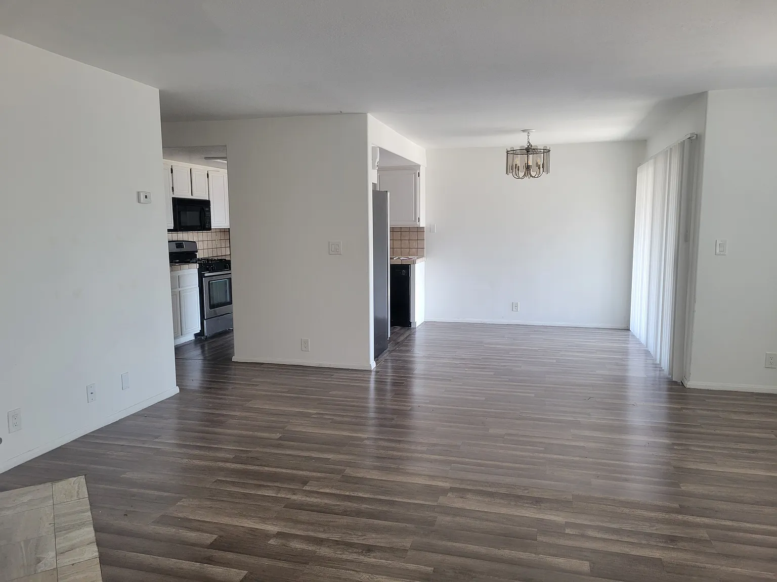2 bed, 983 sqft, $2,900 — Photo 4