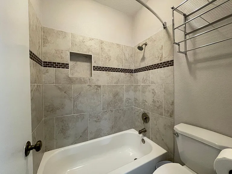 5981 Arapaho Rd #1004 — Photo 14