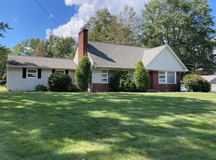 304 Pembroke Rd, Akron, OH 44333