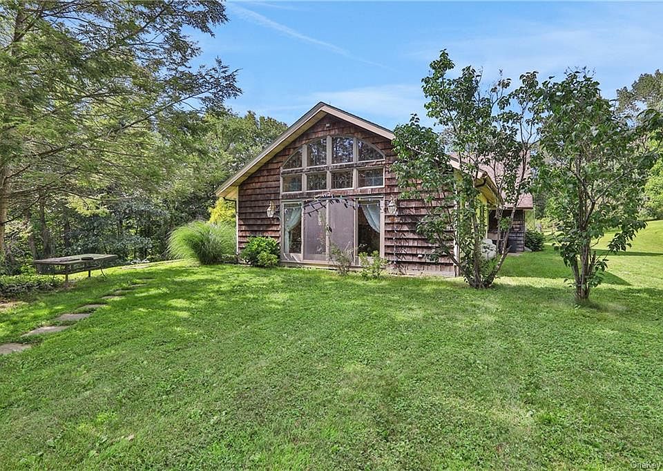 368 Smith Road, Hyde Park, NY 12538 MLS H6264934 Zillow