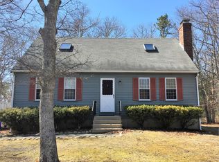 1 Spinnaker Ln, Pocasset, MA 02559