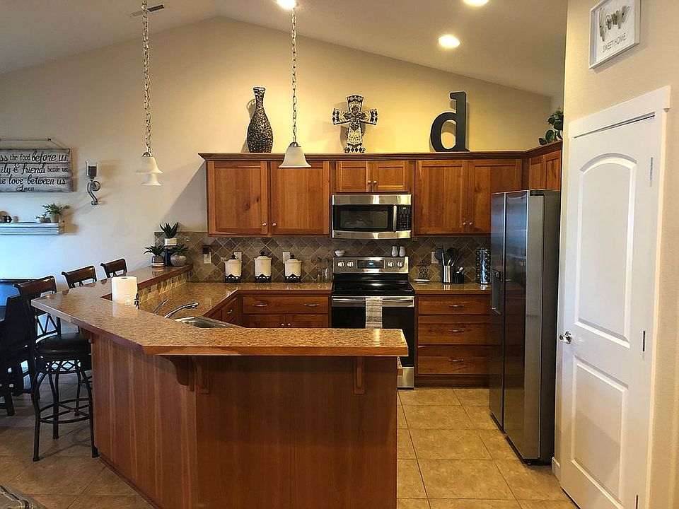 1st image of 4703 Monterey Dr