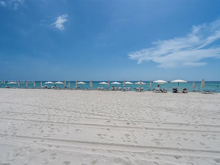 15811 Collins Ave #3407 — Photo 31