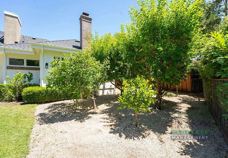 121 Laurel Grove Ave — Photo 41