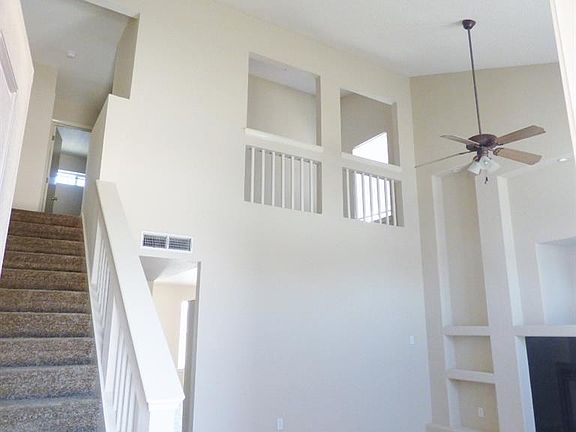 4th image of 6224 Lovebird Ln