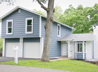 22 Windswept Dr, Arnold, MO 63010