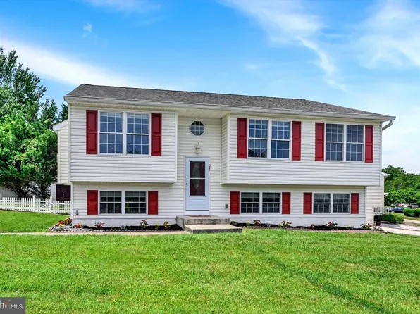 21 Box Cir, Baltimore, MD 21221