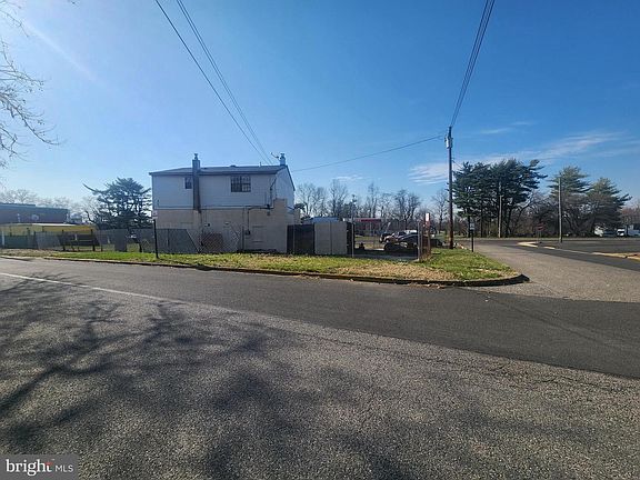 4th image of 793 Route 13