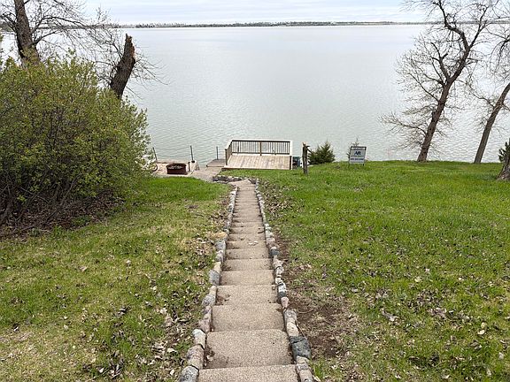 5th image of 40312 S Shore Rd